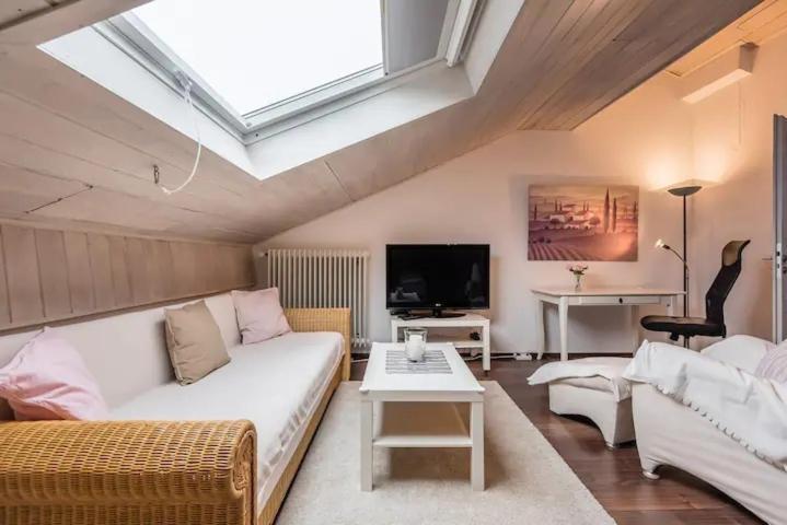 Modernes Apartment Zum Wohlfuehlen Kolbermoor Esterno foto
